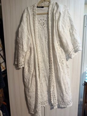 Ralph Lauren Cream Crochet & Embroidered Kimono